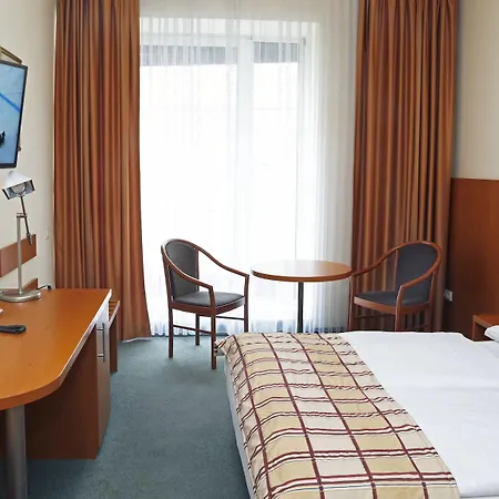 Continental Hotel-pension Bed & Breakfast 4*