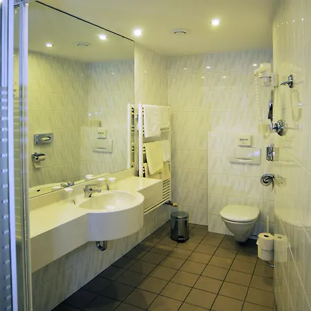 Continental Hotel-pension Bed & Breakfast 4*