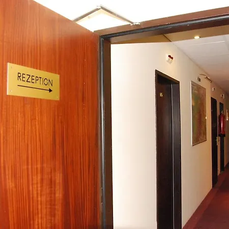 Continental Hotel-pension 4* Wien