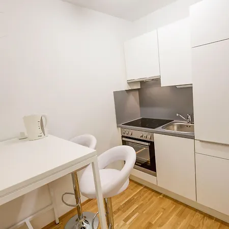 Smart Living - Wien Hauptbahnhof - Self Check-in 4* Vienna