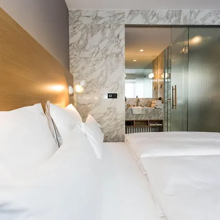 Hotel The