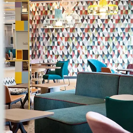 Hampton By Hilton Messe מלון