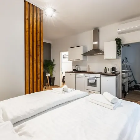 Cozy Located In Vienna's Vibrant Center Apartment