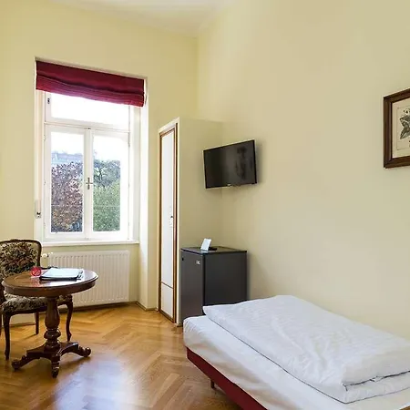 Regina 4*