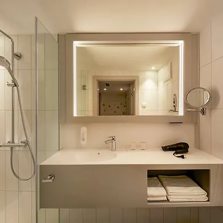 H+ Hotel 4*