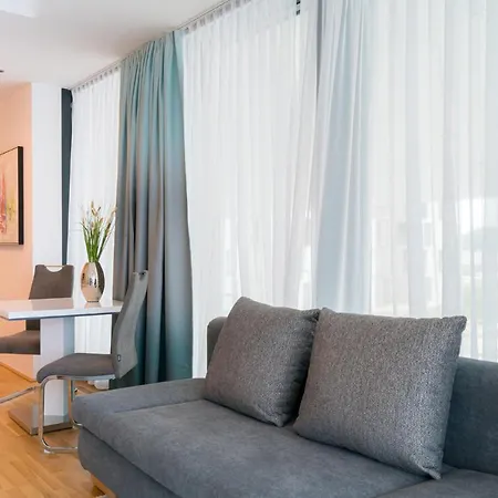 Residence, Marina Tower - Danube
