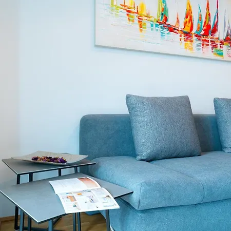 Residence, Marina Tower - Danube Hotel de apartamente Viena