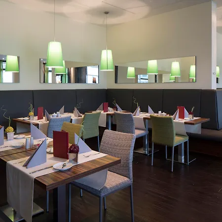 Austria Trend Doppio Hotell 4*