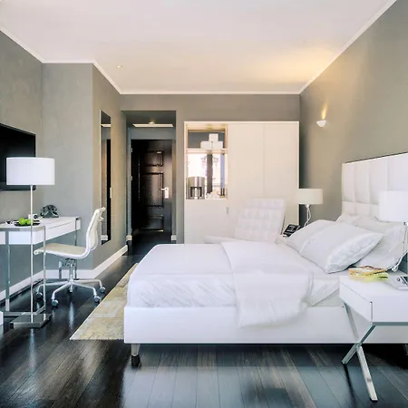 Hotel Mercure Raphael 4*
