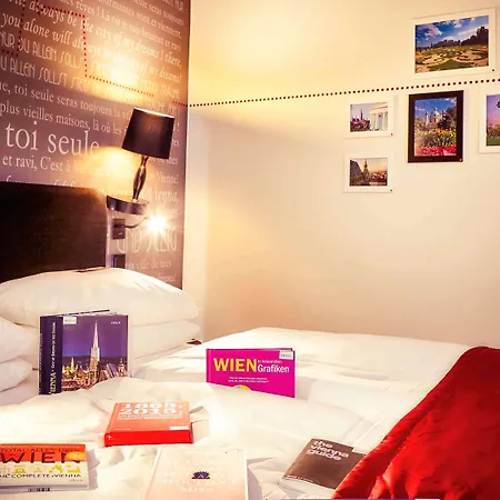 Mercure First 4*