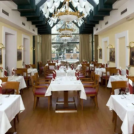 Mercure Grand Biedermeier Hotel 4*