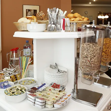 Continental Hotel-pension 4* Wien