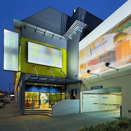 Vienna Sporthotel Hotel 4*