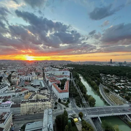 Triiiple Level 31 - Sonnenwohnen Mit Fantastischem Ausblick Und Parkplatz * Wien