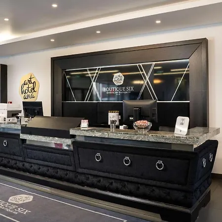 Otel Elaya West