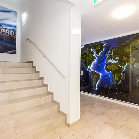 Smart Living - Wien Hauptbahnhof - Self Check-in 4* Vienna
