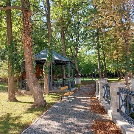 Gartenhotel Altmannsdorf 4*