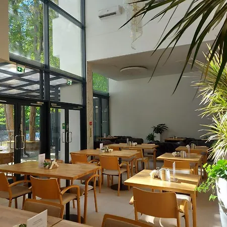Gartenhotel Altmannsdorf Hotel