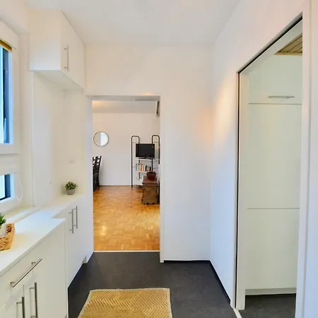 3-bedroom-flat With Parking Space Apartment