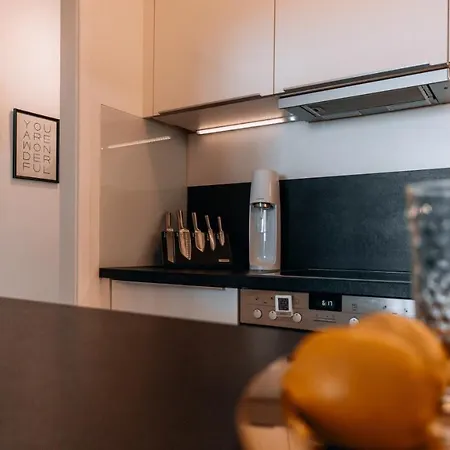 Comeforliving Apartment *