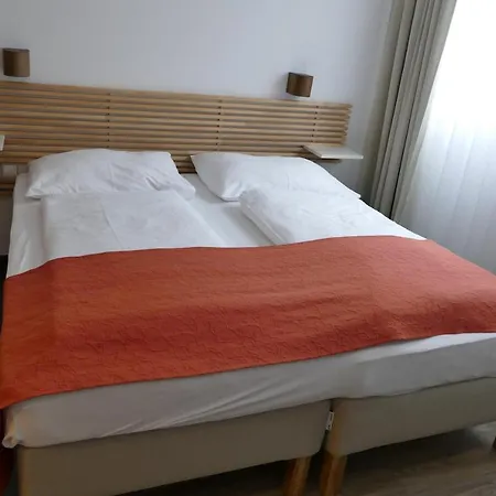Comfy Mini Vienna