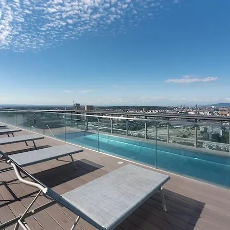 Hoch Hinaus, Neu Und Stilvoll Mit Pool Am Dach شقة فيينا