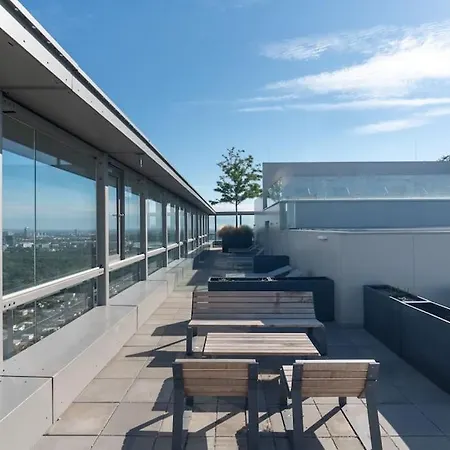 Hoch Hinaus, Neu Und Stilvoll Mit Pool Am Dach شقة فيينا