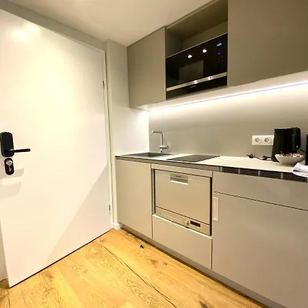 Blackhome I Contactless Check-in Lägenhetshotell Wien