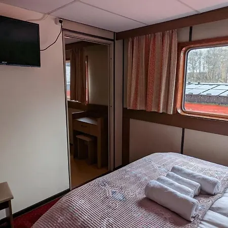 Ms Diana - Cruises Botel