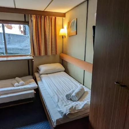 Botel Ms Diana - Cruises Vienna
