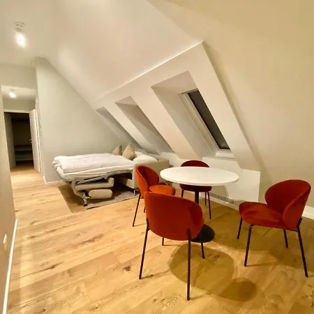 Blackhome I Contactless Check-in Lägenhetshotell Wien