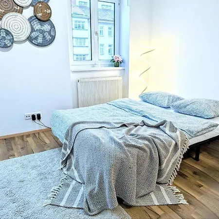Cozy In The Lassallestrasse 13! Apartment
