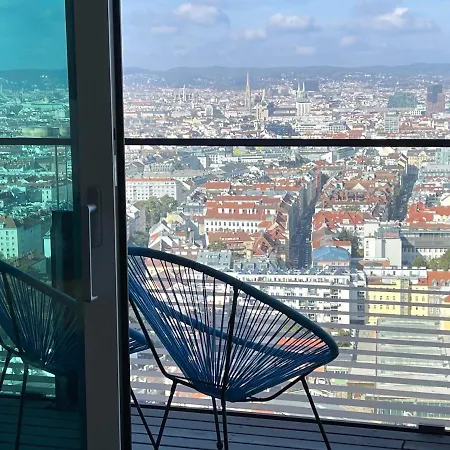 Triiiple Level 31 - Sonnenwohnen Mit Fantastischem Ausblick Und Parkplatz Apartment Wien
