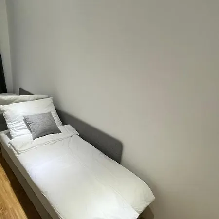 D&d Schonbrunner Deluxe Apartment Vienna