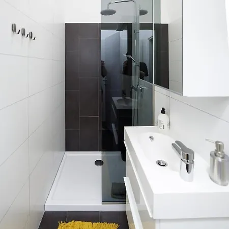 Apartment Lariana *