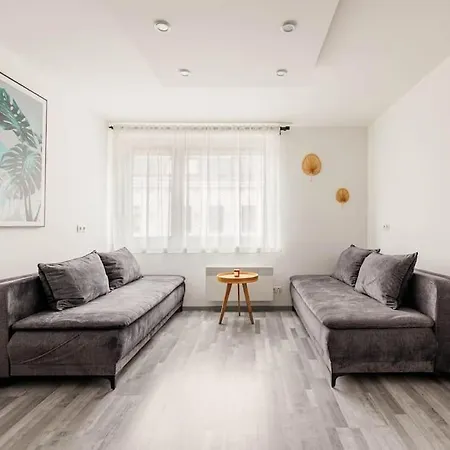 Cozy Renovated Close To Schoenbrunn Palace * Vídeň