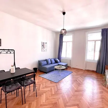 Brand New Spacious & Stylish Aptmt In City-centre Apartment Vienna
