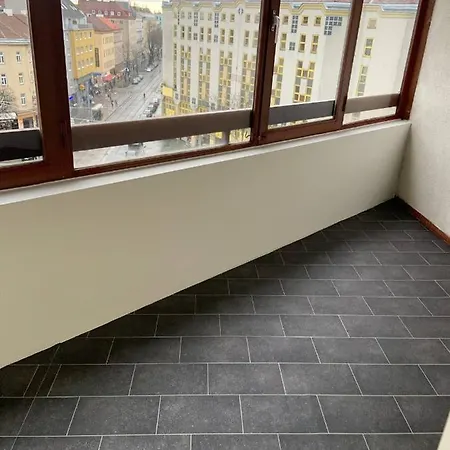 3-bedroom-flat With Parking Space Apartment *