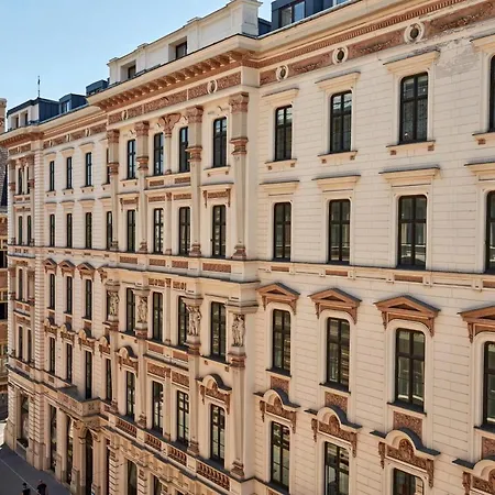 Hotel The Ritz-carlton, 5*