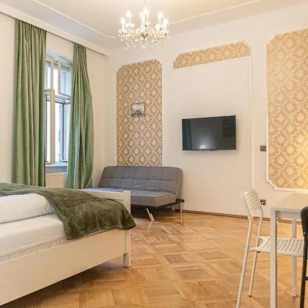 Apartment Large 4br Near Karlsplatz Ideal For Big Groups *