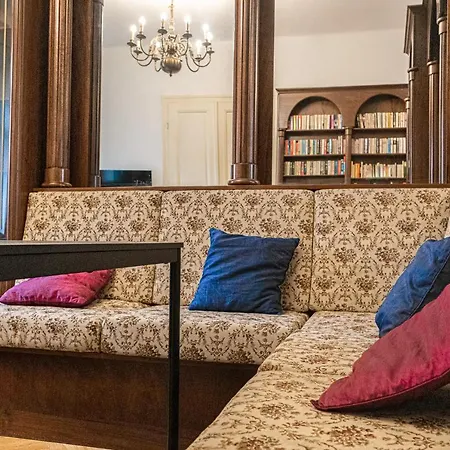 Apartment Large 4br Near Karlsplatz Ideal For Big Groups *