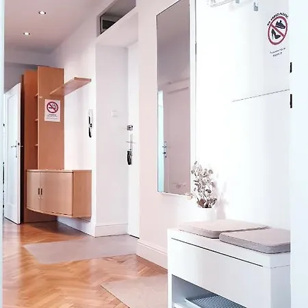 Wonderful 2-bedroom Belvedere * Vienna