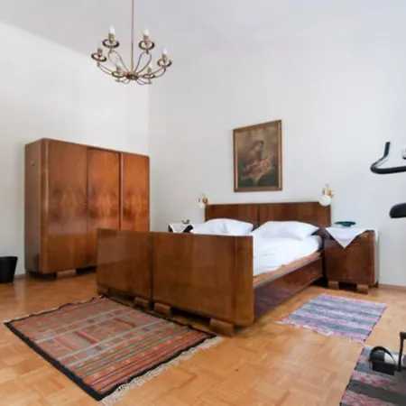 Aparthotel Maximillian
