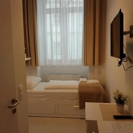Ch-hotel Luka Budget 2*