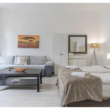 Appartamento 2 Pleasant Flats - Perfect For Long