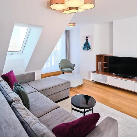 Myfavorit - Spacious Next To Puplic Transport U1 Direct Connection To Citycenter Appartement Vienne