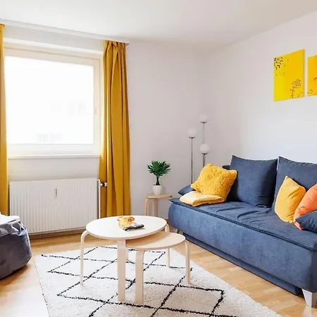 New! Cozy & Lovely In The 3rd District Apartment *