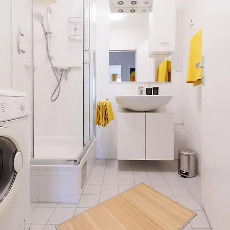 Apartment New! Cozy & Lovely In The 3rd District