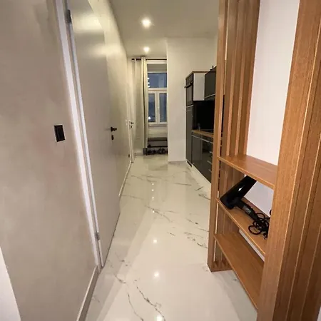 Deluxe Favoriten Appartement *