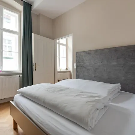 Apartment Hochwertiges Mit Direkter Anbindung Zum Zentrum In Hippen Viertel Vienna